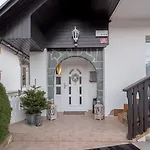 Apartma Sara بوينج