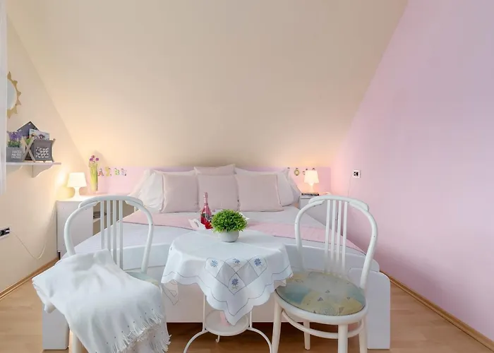 Apartma Sara Appartement *